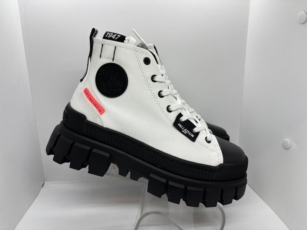 NWB PALLADIUM Revolt Hi TX Chunky Lug Sole Shoe Boot Star White Women's 6 37 Med